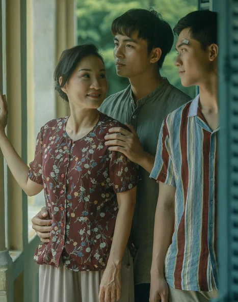 Hồng Đào trong vai bà Hạnh của Thưa Mẹ Con Đi.