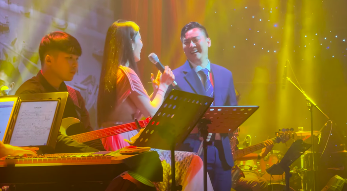 Nam Em và Hoài Lâm là 2 giọng ca được yêu mến trên các sân khấu hát live.