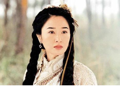 Hoắc Thanh Đồng trong Thư kiếm ân cừu lục là một trong những nữ nhân hiếm hoi vừa giỏi võ vừa có tài cầm quân.