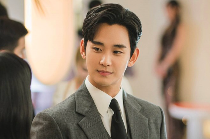 Kim Soo Hyun tạo hiệu ứng bán hàng tích cực trong lần tái xuất đầu tiên. Ảnh: Netflix