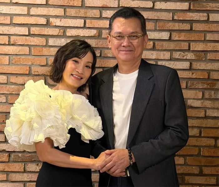 Hồng Đào lần đầu công khai nhắc tên Hữu Châu trên mạng xã hội.&nbsp;