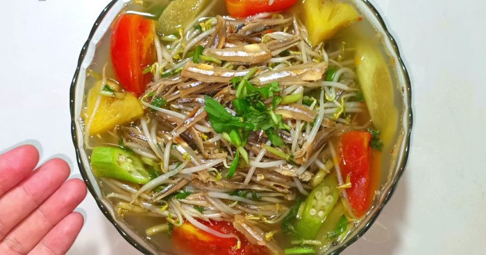 Canh chua cá cơm. . Ảnh: Sưu tầm Internet