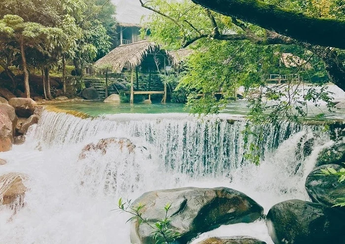 Hình ảnh suối Lương Đà Nẵng đẹp thơ mộng và trữ tình (Ảnh: Sưu tầm)