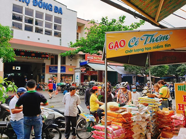 Khung cảnh ở chợ Đống Đa - Đà Nẵng. Ảnh: visitdanang.travel