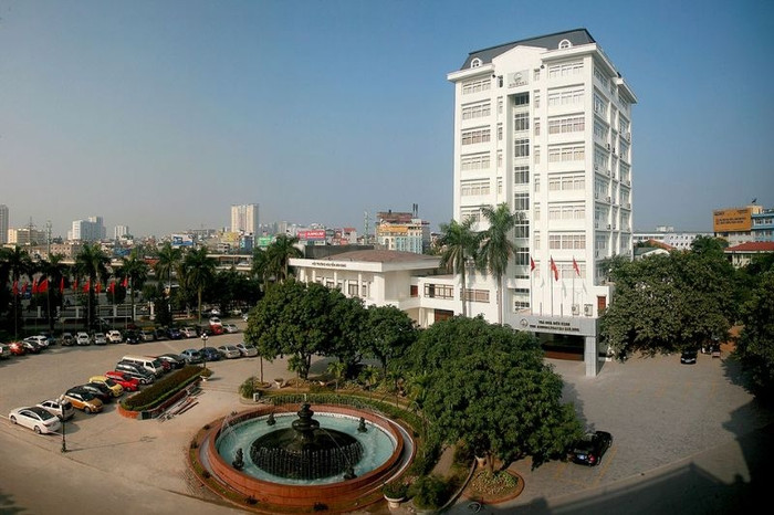 Điểm chuẩn 3 năm gần nhất Trường Đại học Y Dược - Đại học Quốc gia Hà Nội: Ngành nào dẫn đầu liên tục? Ảnh 1