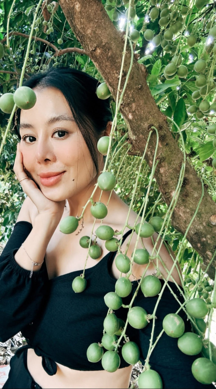 Hình ảnh mới nhất của 'Kiều nữ làng hài' Nam Thư Ảnh 1