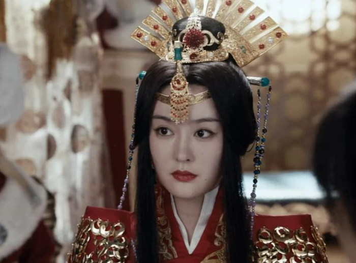 Thiên Sơn Đồng Lão từng khen ngợi nhan sắc của Mộng Cô là 'đoan lệ tú nhã, vô song vô đối'.&nbsp;
