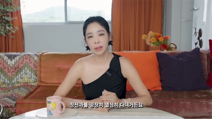 Nữ diễn viên Lee Hye Young lần đầu chia sẻ về quãng thời gian đầy ám ảnh sau ca phẫu thuật ung thư phổi.