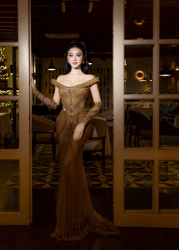Trước đó, Lâm Khánh Chi cũng xác nhận việc đi thêm bước nữa ở tuổi 50.