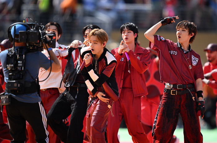 BTS đồng loạt 'ngược dòng' trên các bảng xếp hạng toàn cầu hậu World Cup 2026 Ảnh 2