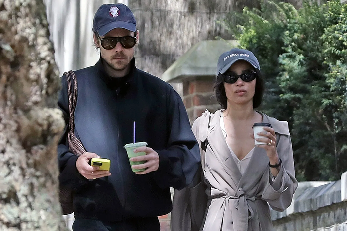 Harry Styles và vị hôn thê - nữ diễn viên Zoë Kravitz.