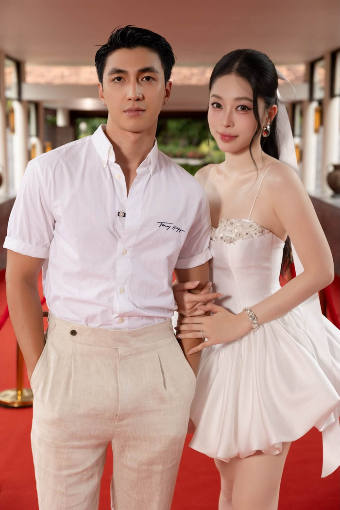 Được biết, Phương Nga và Bình An chính thức về chung một nhà vào tháng 10/2022 sau nhiều năm hẹn hò.