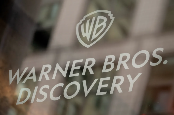 Warner Bros. Discovery khởi kiện Amazon, đưa cuộc cạnh tranh nhân sự tại Hollywood bước sang một giai đoạn căng thẳng mới. Ảnh: TechCrunch.