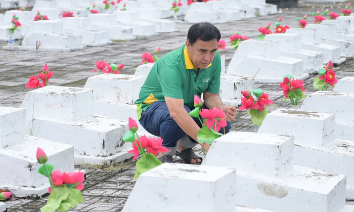 Nhân Ngày Thương binh - Liệt sĩ 27/7, nghệ sĩ Quyền Linh đã có chia sẻ đầy xúc động trên trang cá nhân. (Ảnh: FBNV)