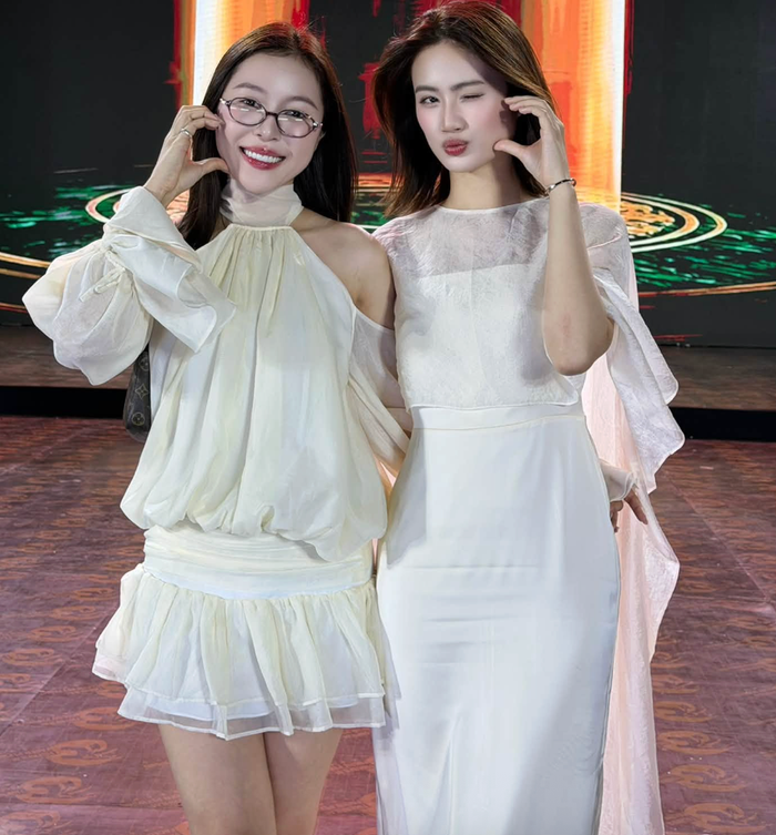 Ý Nhi đang dành thời gian tham gia các lịch trình công việc tại Việt Nam. Ảnh: FBNV