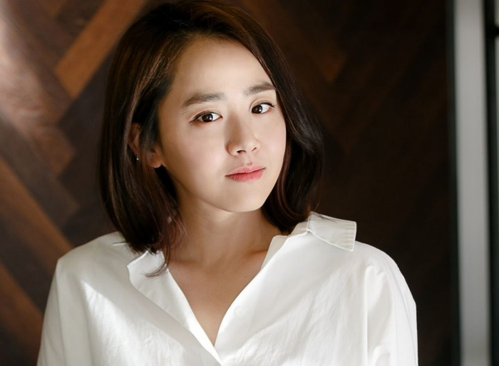 Với hình ảnh trong trẻo, Moon Geun Young được mệnh danh là 'em gái quốc dân' của Hàn Quốc.