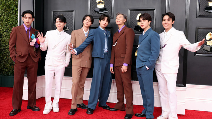 BTS từ chối GRAMMY, cuộc đua giành kèn vàng 'Nhạc pop châu Á' đầu tiên bất ngờ đổi chiều Ảnh 1