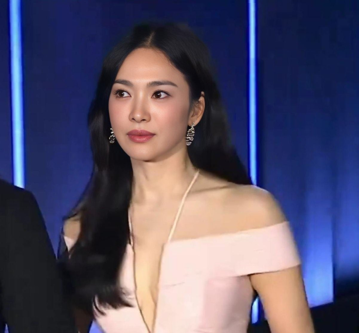 Song Hye Kyo vừa khép lại hợp đồng độc quyền kéo dài từ năm 2012 với công ty quản lý UAA sau 14 năm gắn bó.