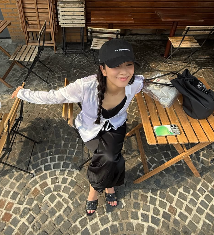 Jisoo (BLACKPINK) chia sẻ cuộc sống thường nhật đầy thư thái Ảnh 3