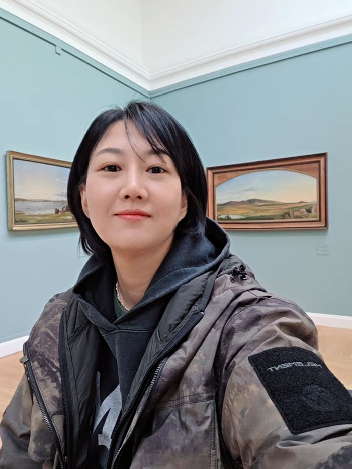 Mẹ ruột Jang Yoon Jung tiếp tục vướng nghi vấn lừa đảo, khơi lại ồn ào gia đình kéo dài nhiều năm. (Nguồn: Instagram nhân vật)