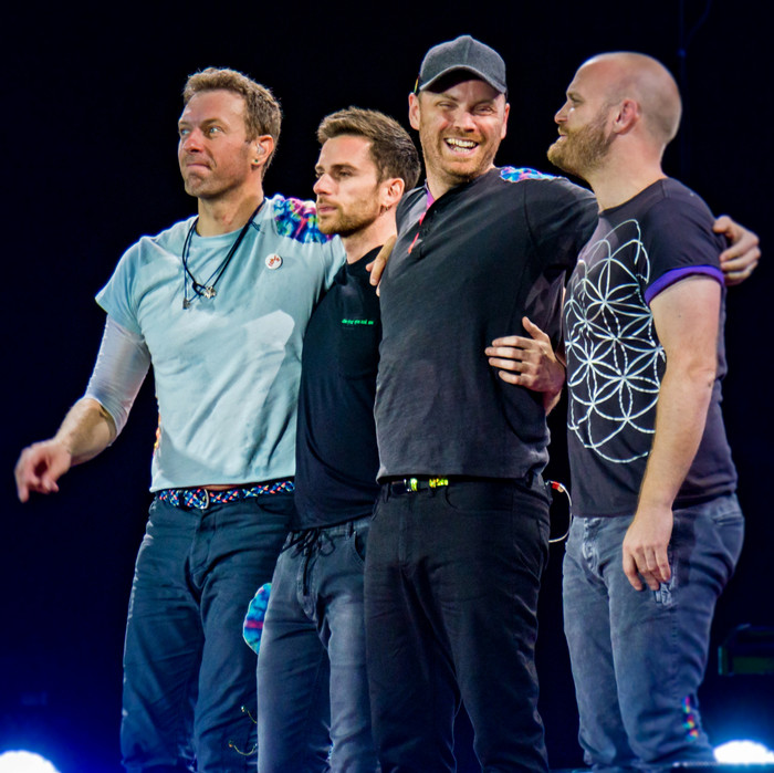 Chris Martin (Coldplay) từng viết nhạc cho James Bond, bản demo sau 30 năm mới lộ diện Ảnh 4