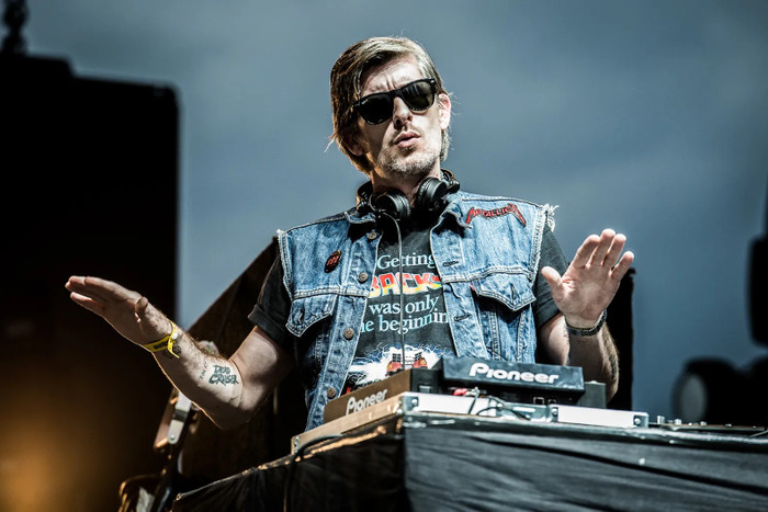 DJ huyền thoại Kavinsky qua đời ở tuổi 50, làng nhạc điện tử thế giới tiếc thương Ảnh 1