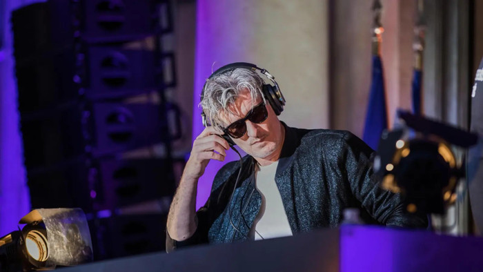 DJ huyền thoại Kavinsky qua đời ở tuổi 50, làng nhạc điện tử thế giới tiếc thương Ảnh 3