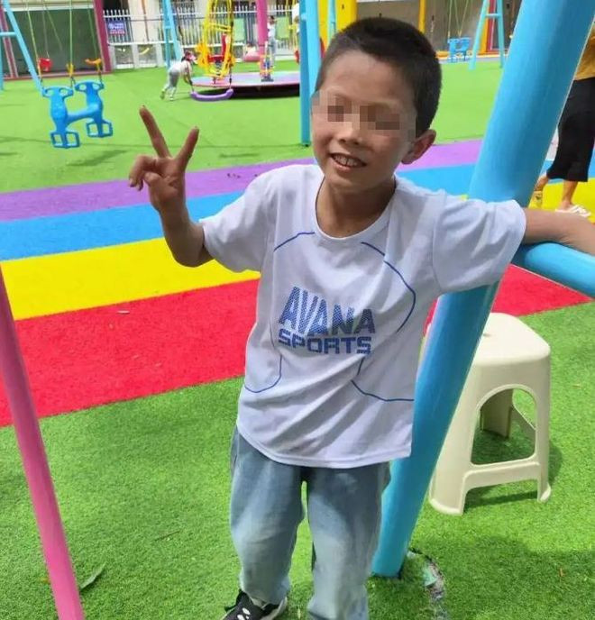 Bé trai 11 tuổi bỏ nhà đi suốt 5 ngày vì bị bà mắng, đau lòng hình ảnh sau khi tìm thấy Ảnh 2