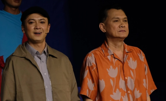 NSƯT Hữu Châu chia sẻ về suất diễn cuối của vở kịch Người đi ngược dòng trên trang cá nhân. Ảnh: NSX