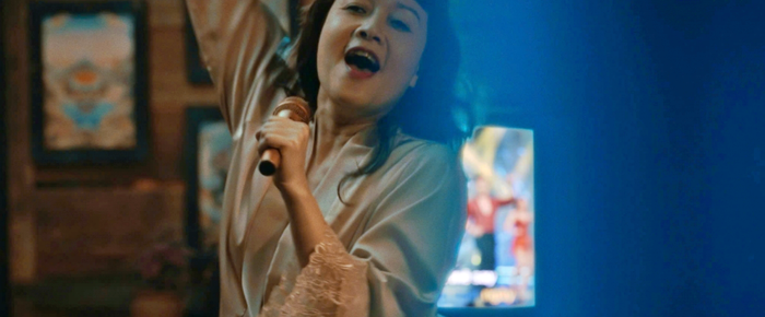Hát karaoke ngày đêm, nghệ sĩ Vân Dung bị nhóm trẻ sát hại trong phim mới.