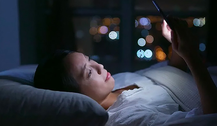 5 thói quen trước khi ngủ tưởng vô hại nhưng khiến sức khỏe giảm sút Ảnh 1