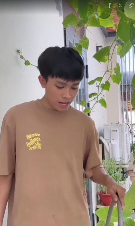 Đã mắt với khu vườn Hồ Văn Cường tự tay trồng tại ban công ngôi nhà mới vừa tậu được Ảnh 1