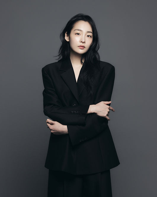 Kim Min Ha lộ diện với diện mạo mới sau khi giảm 16kg. (Nguồn: OSEN)
