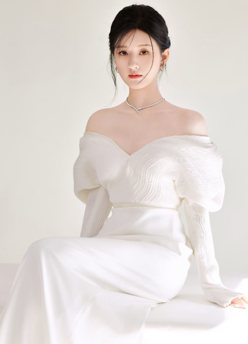 Nữ diễn viên Triệu Lộ Tư.