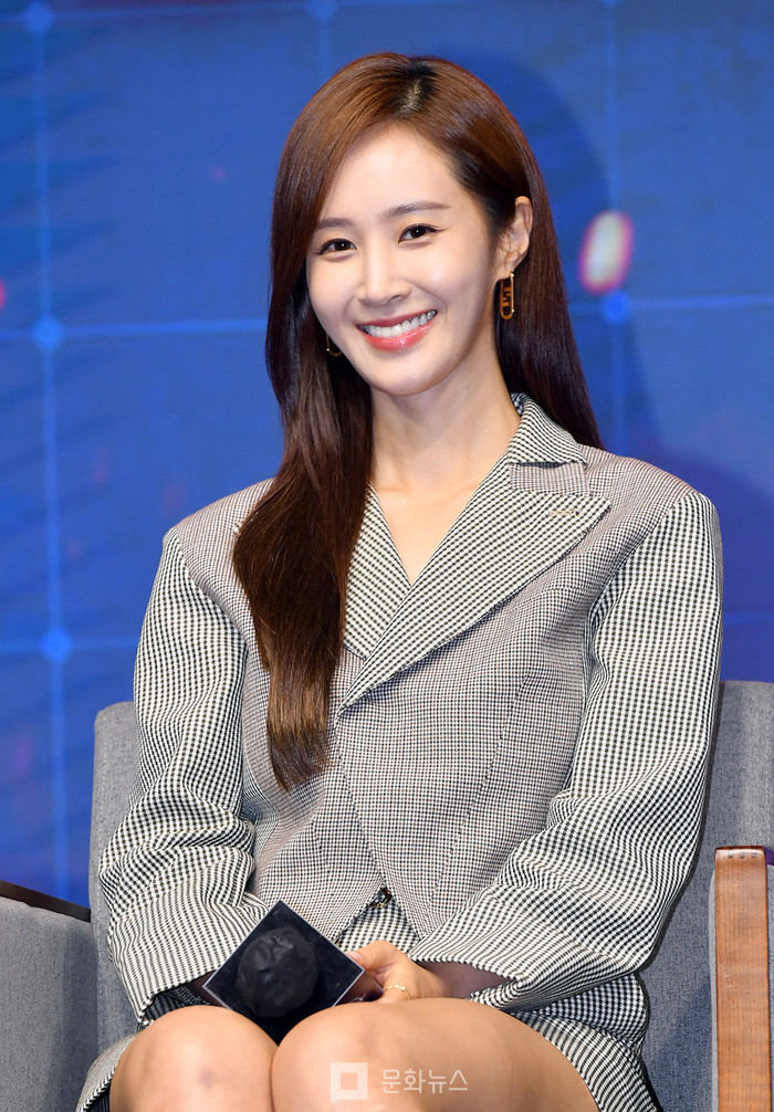 Yuri rời SM Entertainment sau 19 năm Ảnh 3