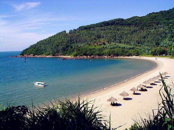Những bãi biển yên tĩnh ở Đà Nẵng quê Mỹ Tâm dành cho người muốn tránh đám đông Ảnh 4