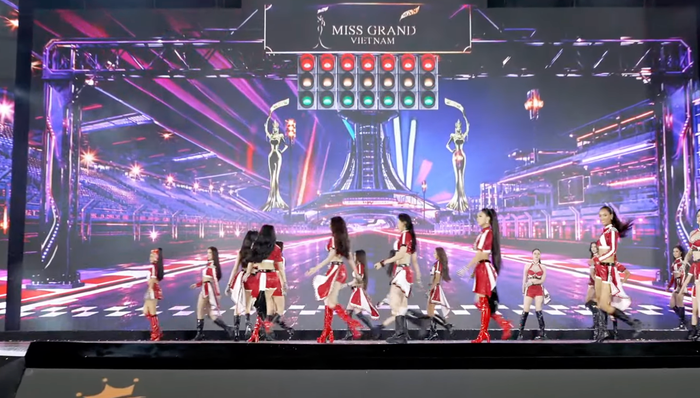 Trực tiếp chung kết Miss Grand Vietnam 2026: Công bố trang phục dân tộc tân Hoa hậu sẽ mang đến sân chơi quốc tế Ảnh 1