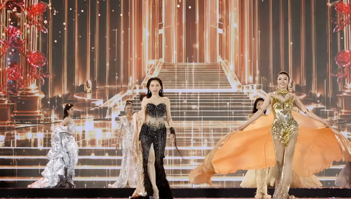 Trực tiếp chung kết Miss Grand Vietnam 2026: Emoura Phạm, Ngô Bảo Ngọc, Mai Bảo Hân tiến thẳng top 15 chung cuộc Ảnh 5