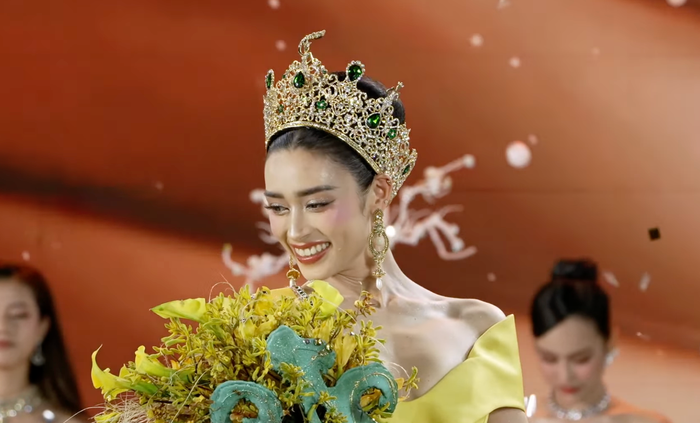 Trực tiếp chung kết Miss Grand Vietnam 2026: Emoura Phạm đăng quang hoa hậu, Ngô Bảo Ngọc sẽ tham gia MGI All Star 2026 Ảnh 1