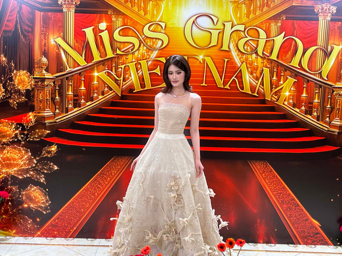 Thảm đỏ chung kết Miss Grand Vietnam 2026: Đàm Vĩnh Hưng gây sốt, Nhật Kim Anh 'cân' đẹp dàn Hoa - Á hậu Ảnh 7