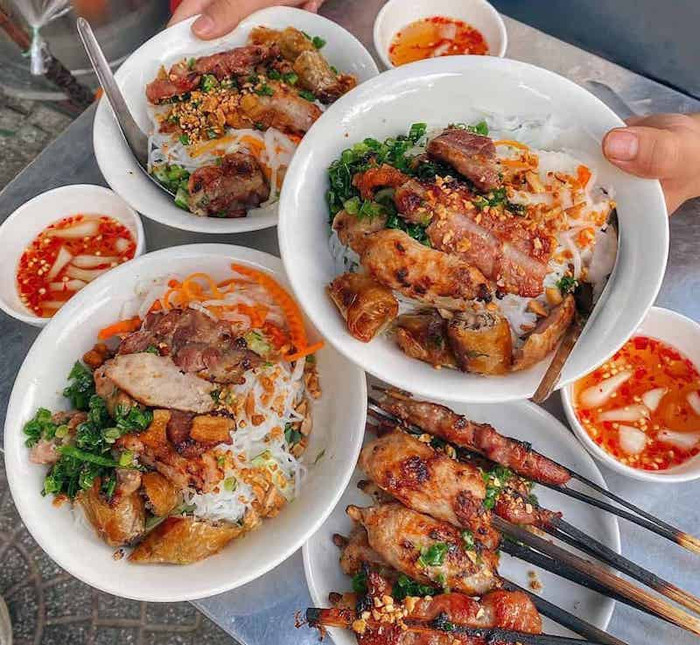 Những món ăn người Đà Nẵng quê Mỹ Tâm ăn mỗi tuần nhưng khách du lịch thường bỏ lỡ Ảnh 4