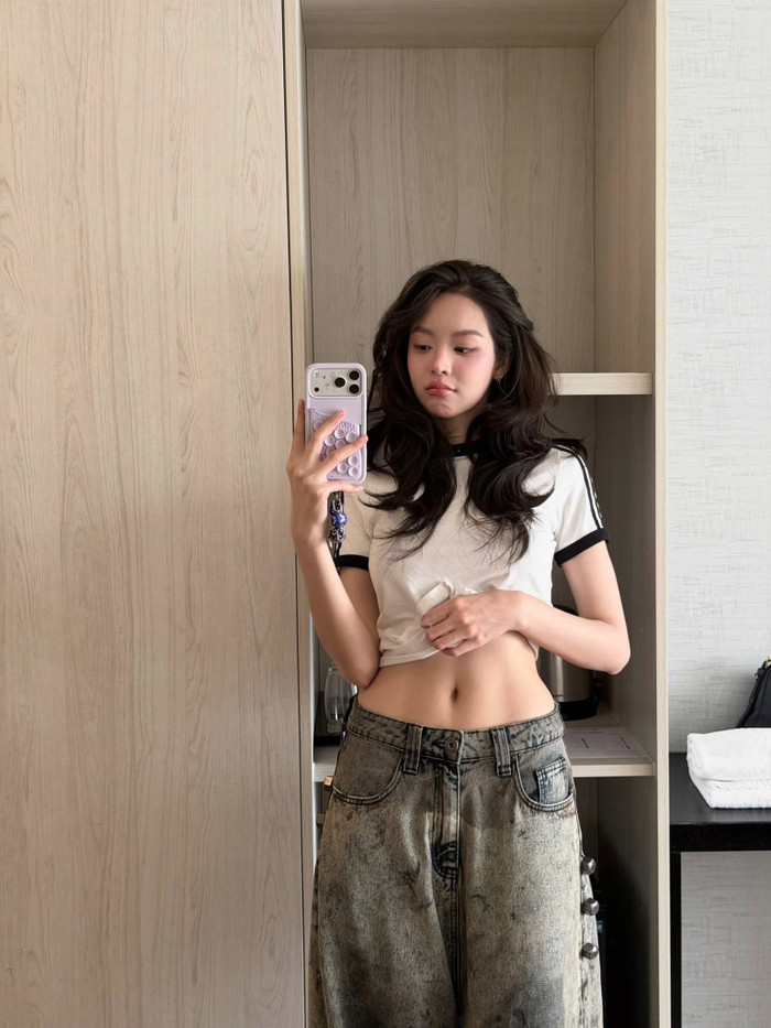 Hoa hậu Thanh Thủy tự tin khoe vóc dáng chuẩn chỉnh. (Nguồn: FBNV)