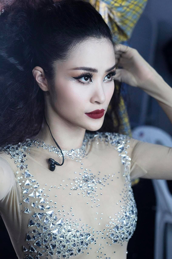 Đông Nhi là ca sĩ bị gọi tên nhiều nhất lúc này! Ảnh 7