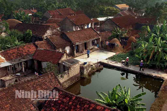Khung cảnh yên bình một cách kỳ lạ ở Ninh Bình. Ảnh: báo Ninh Bình