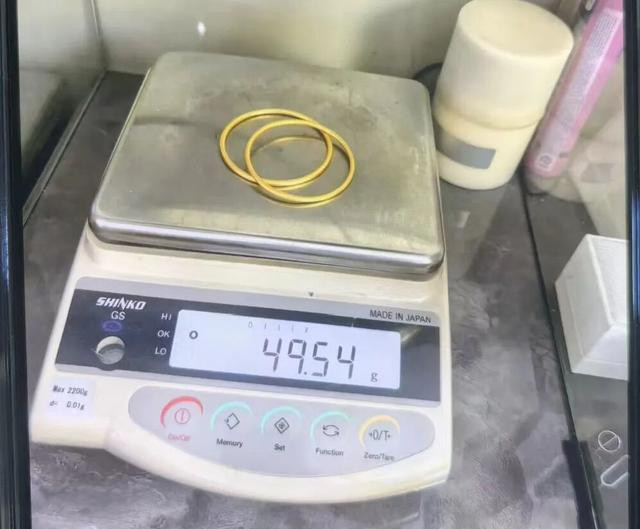 Chủ nhà dặn đừng dọn một căn phòng, nữ lao công quyết định làm điều không ai ngờ tới Ảnh 4