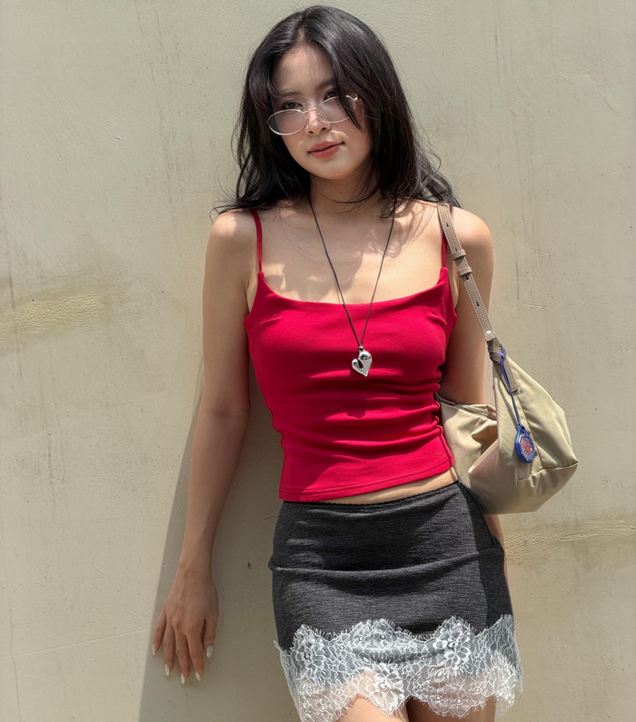 Hoàng Thùy Linh gây xôn xao với loạt ảnh gần đây (Instagram nhân vật).
