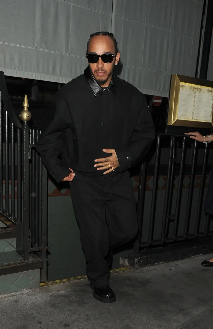 Lewis Hamilton lần đầu công khai nhắc đến bạn gái Kim Kardashian trước đông đảo khán giả.