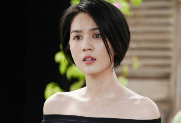 Ngọc Trinh từng thừa nhận run khi đóng phim Chị Dâu cùng NS Việt Hương và NS Hồng Đào.