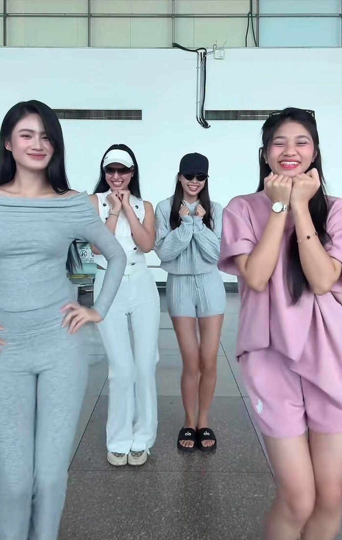 Hoa hậu ý Nhi vui vẻ du lịch Thái Lan cùng 'hội chị em'.