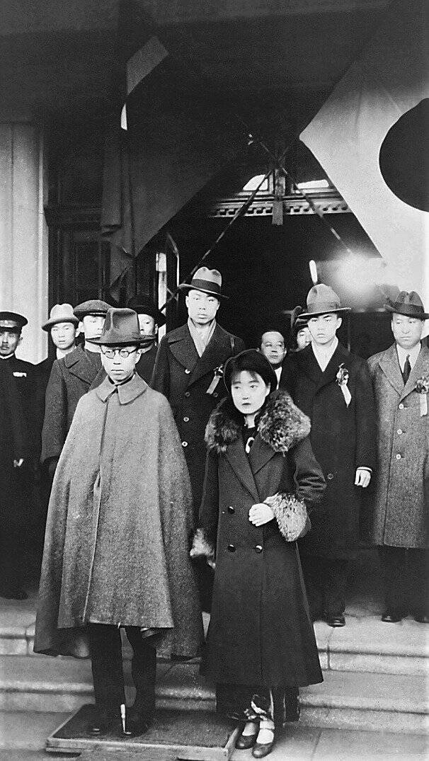 Hoàng đế Phổ Nghi và hoàng hậu Uyển Dung vào năm 1932 (Ảnh:&nbsp;Public Domain).